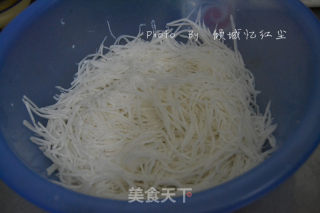 炸萝卜丸子的做法步骤：1