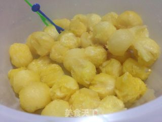 番茄酱菠萝炒饭的做法步骤：1