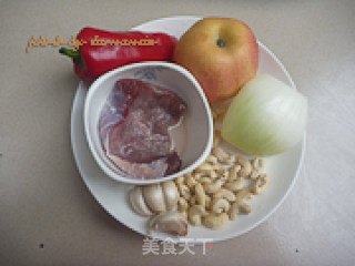 苹果牛肉的做法步骤：1