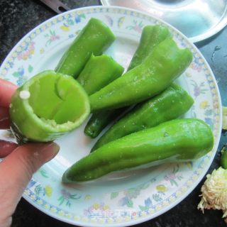 炸酿辣椒的做法步骤：4