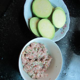 煎南瓜片夹肉的做法步骤：3