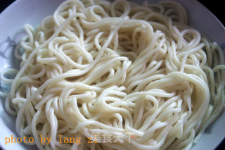 沙拉汁拌面的做法步骤：6