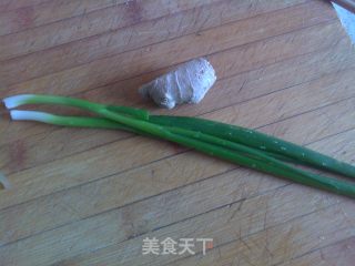 凉拌猪皮的做法步骤：2