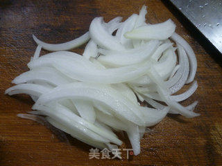 白洋葱炒黑木耳的做法步骤：4