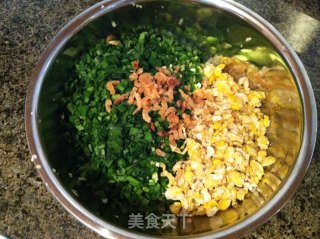 韭菜白菜鸡蛋素馅水饺的做法步骤：3
