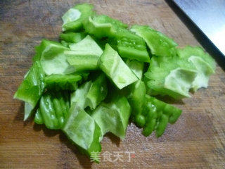 榨菜炒苦瓜的做法步骤：3