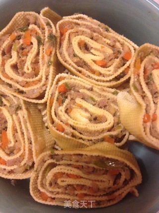 豆皮肉卷的做法步骤：10