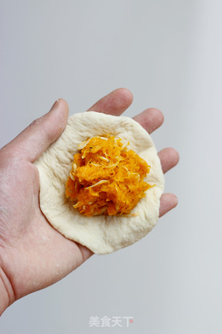【南瓜馅饼】外婆菜园里的美味食物的做法步骤：8