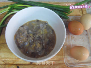 蚬子肉炒鸡蛋的做法步骤：1