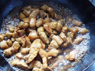 土豆红烧肉的做法步骤：4