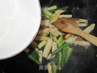 芦笋茭白炒豆干的做法步骤：14