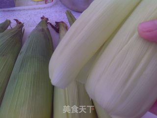 玉米叶包粽子的做法步骤：2