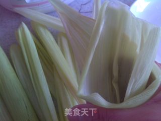 玉米叶包粽子的做法步骤：12