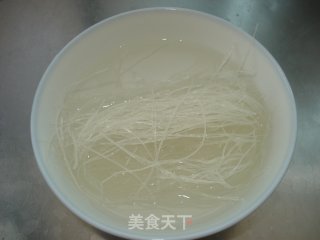 包菜炒粉丝的做法步骤：2
