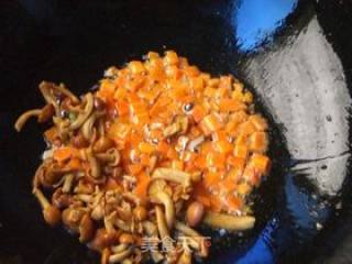 茄汁什锦炒饭的做法步骤：4