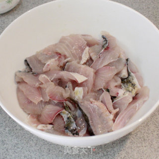 酸酸甜甜的美味-----茄汁鱼片的做法步骤：1