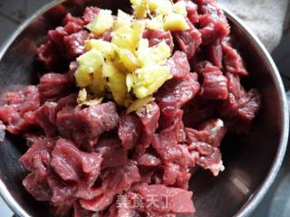 喼汁牛肉球的做法步骤：2