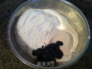 黑芝麻全麦馒头的做法步骤：4