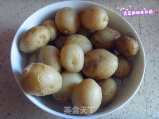 五香小土豆的做法步骤：1
