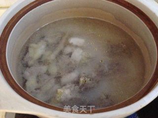 藏红花鲍鱼鸡汤的做法步骤：1