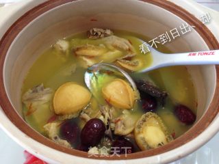 藏红花鲍鱼鸡汤的做法步骤：6