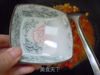 小朋友爱彩色----彩蔬炒鸡丁的做法步骤：10