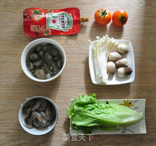 夏日开胃【番茄海鲜汤】的做法步骤：1