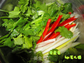 老虎菜(黄瓜 香菜 辣椒)的做法步骤：3