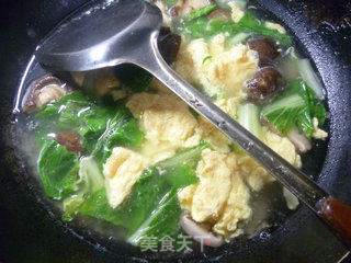 香菇小白菜鸡蛋汤的做法步骤：11
