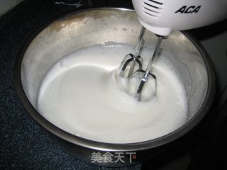 抹茶蜜豆蛋糕卷的做法步骤：5