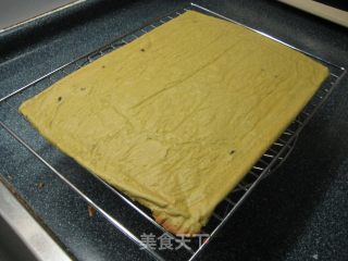 抹茶蜜豆蛋糕卷的做法步骤：17