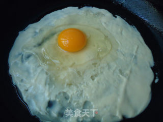 自制煎饼果子的做法步骤：4