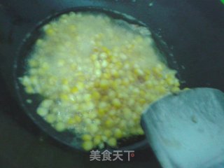 蛋黄焗玉米豌豆的做法步骤：2
