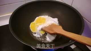 加强版鸡蛋炒饼的做法步骤：2