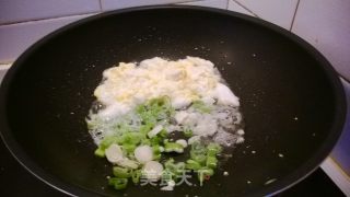 加强版鸡蛋炒饼的做法步骤：3