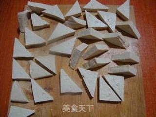 儿子最喜欢的-------【茄汁甜辣脆皮豆腐】的做法步骤：2
