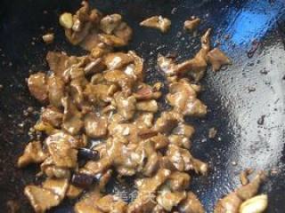 滑子菇炒肉的做法步骤：5