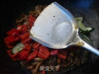 滑子菇炒肉的做法步骤：8