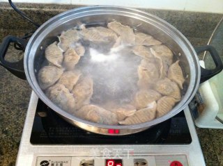 黑豆面小白菜饺子的做法步骤：11
