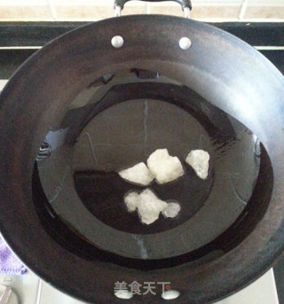 糖醋排骨的做法步骤：2