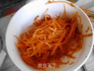 糖醋黄花鱼的做法步骤：1