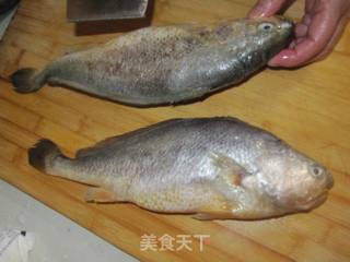 糖醋黄花鱼的做法步骤：3