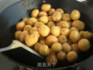 酱香土豆仔的做法步骤：2