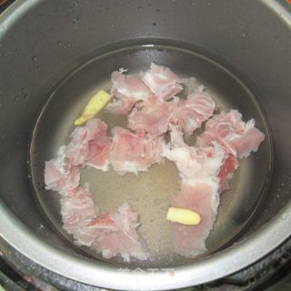 清汤老排的做法步骤：3