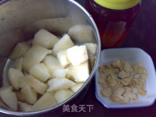 花旗参雪梨蜜的做法步骤：2