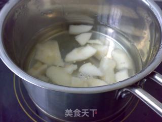 花旗参雪梨蜜的做法步骤：3