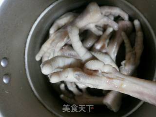 香辣凤爪的做法步骤：2