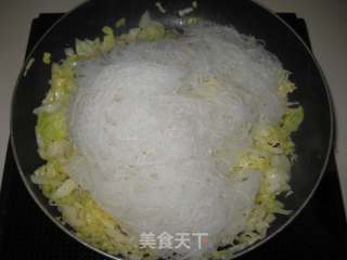 粉丝炒包菜的做法步骤：7