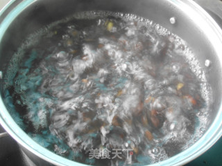 雪梨黑豆糖水的做法步骤：3