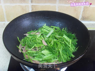 火腿炒茴香的做法步骤：3